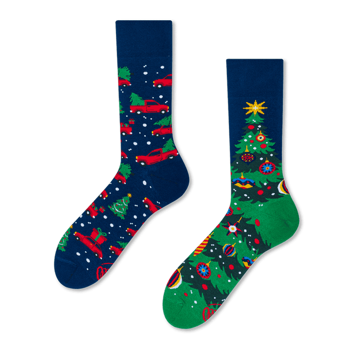 Beaucoup de chaussettes de matins arbre de Noël
