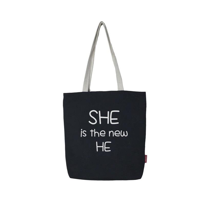 Stevige boodschappentas "She Is The New HE" | 2 Kleuren