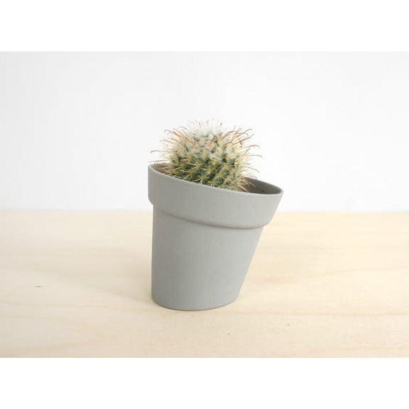 Studio Lorier Distorted Flowerpot | Grey | Small